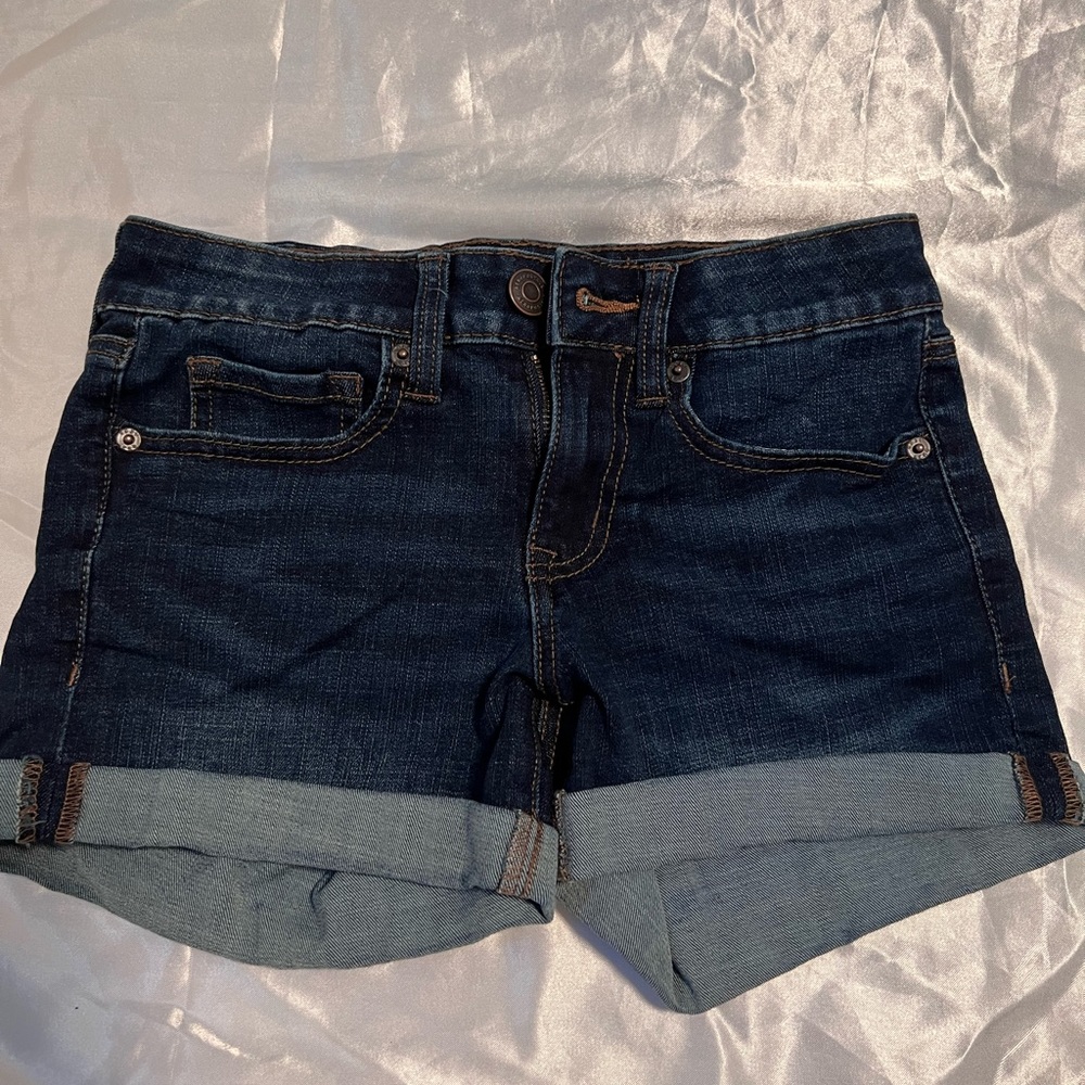 basic dark wash short, great for summer